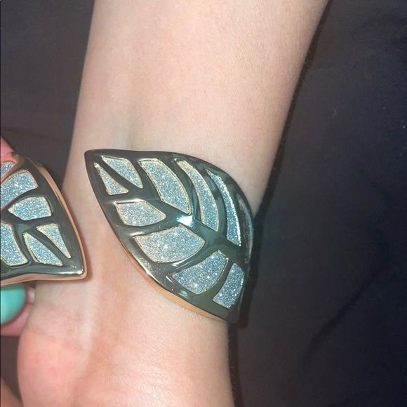 Elegant Gold and Silver Leaf Bracelet - Picture 5 of 8